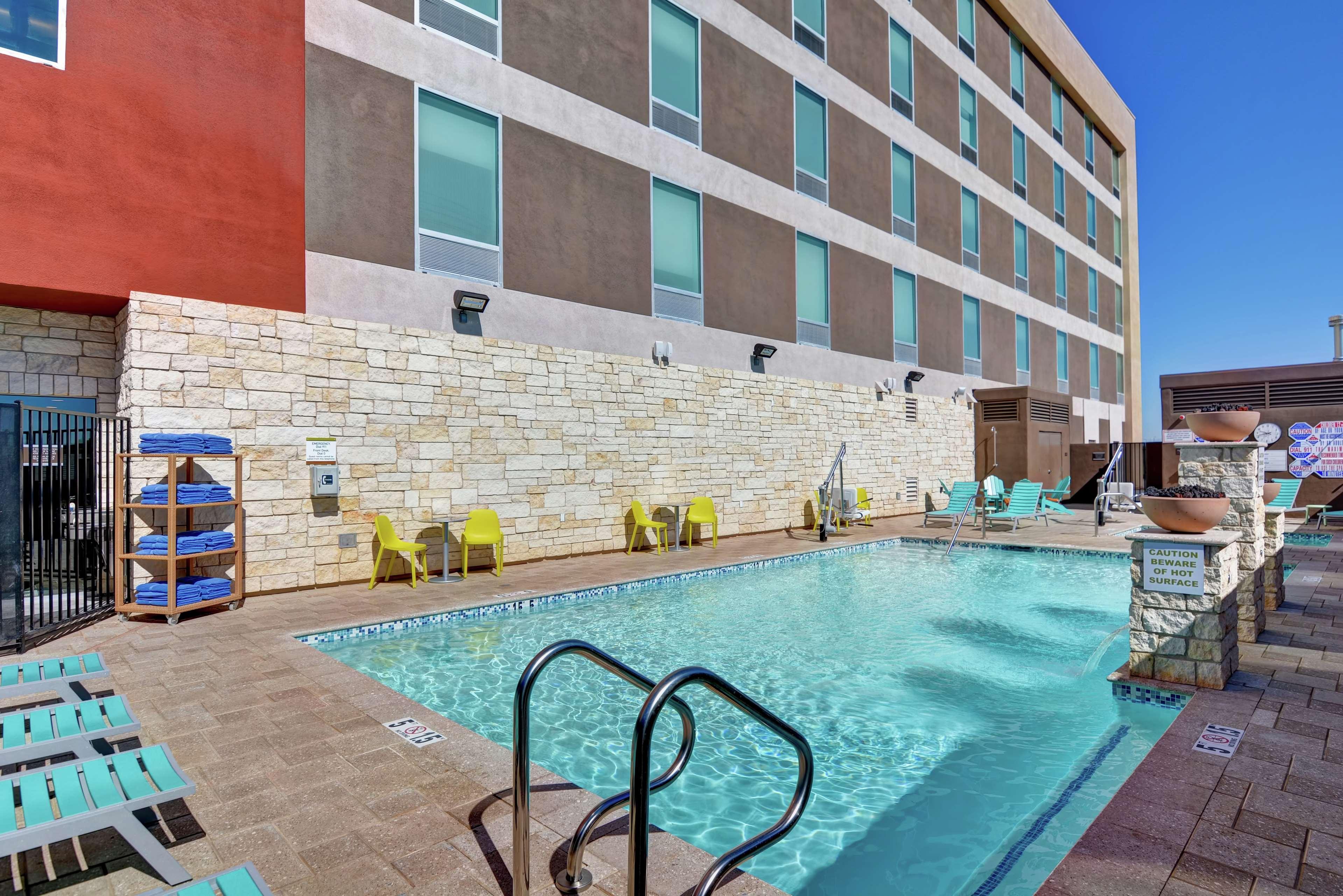 Home2 Suites By Hilton Las Vegas Strip South Экстерьер фото