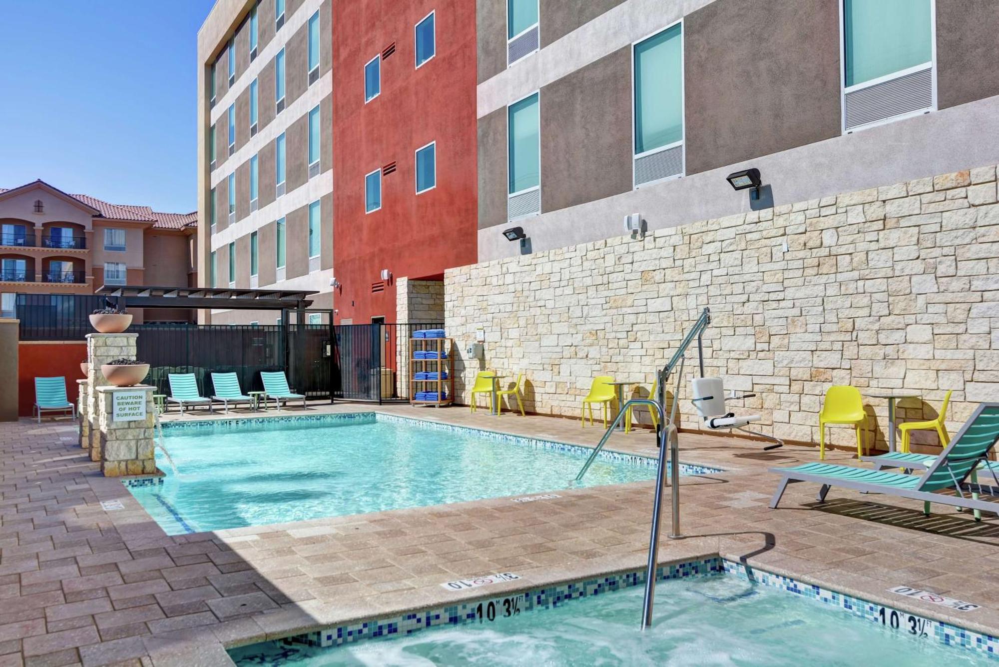Home2 Suites By Hilton Las Vegas Strip South Экстерьер фото